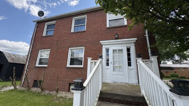 16 Howard Smith Blvd #1F - Photo 3 of 22