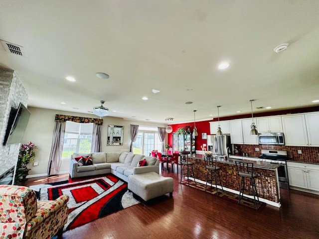 11 Morris Ln - Photo 3 of 9