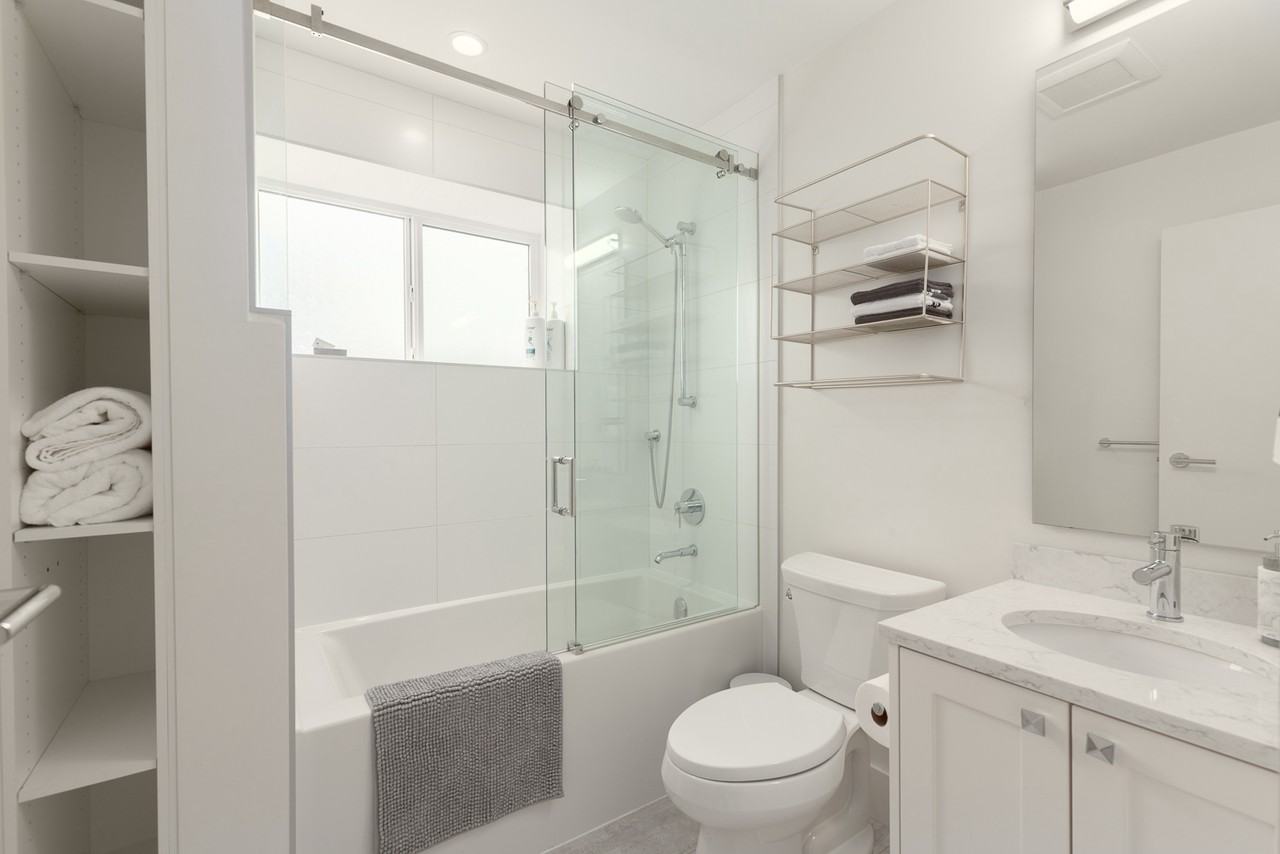 E 28th Ave - Photo 3 of 10