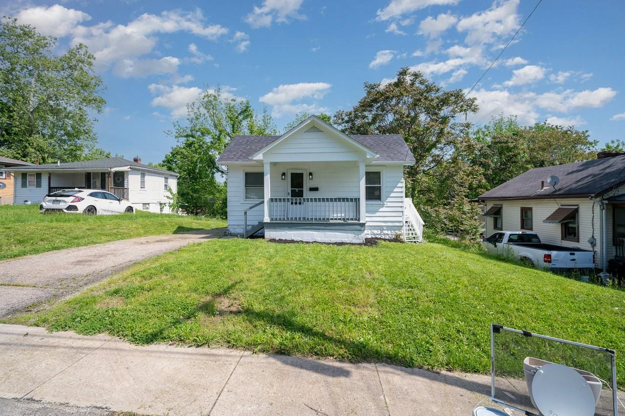 3728 Standish Ave - Photo 2 of 47