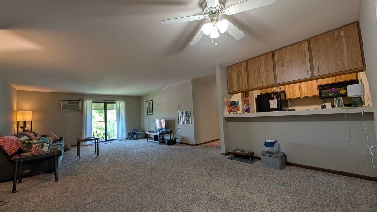 5333 Brody Dr - Photo 3 of 8