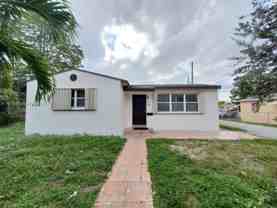 1018 S 29th Ave - Photo 1 of 1