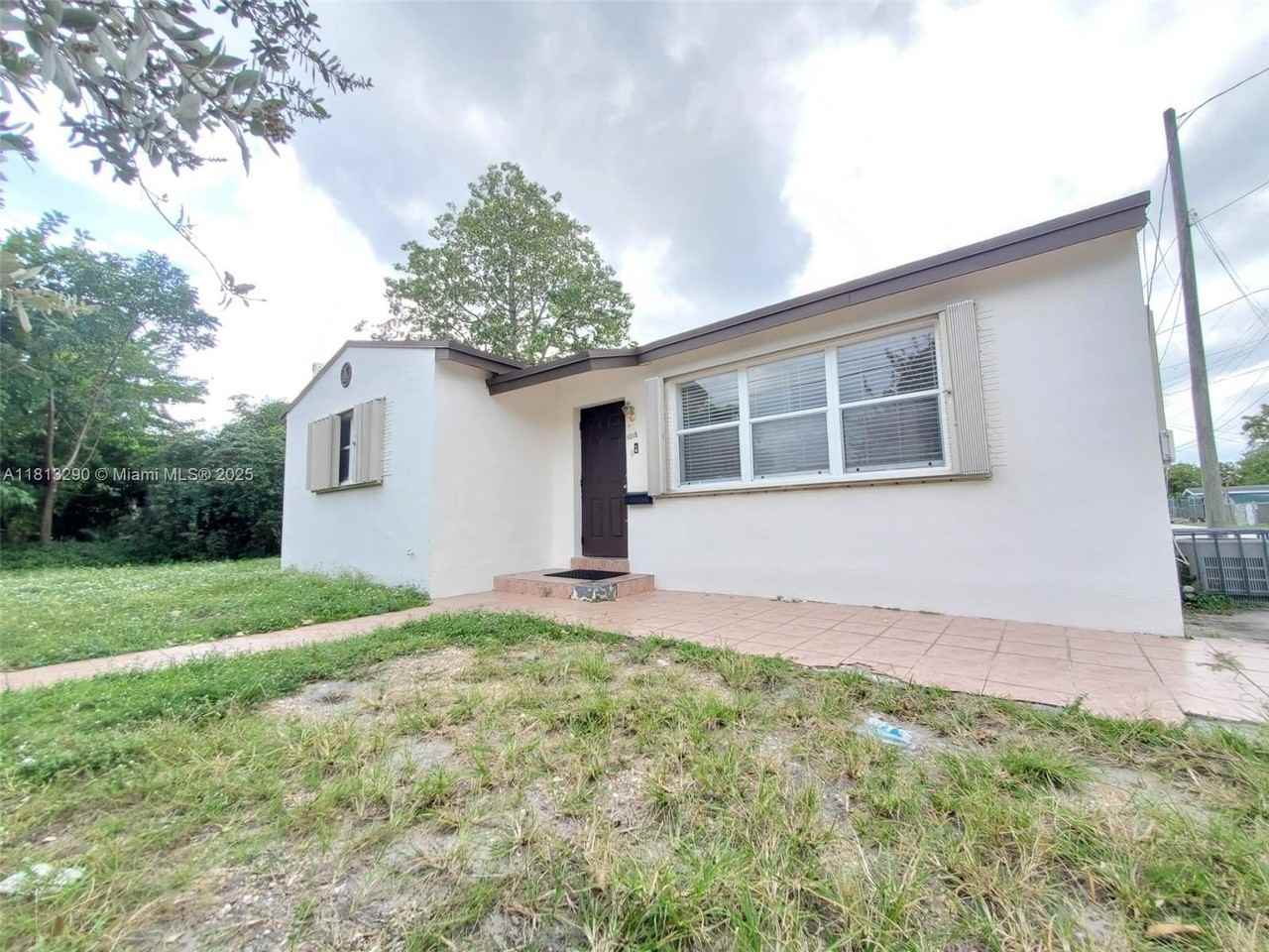 1018 S 29th Ave - Photo 2 of 16