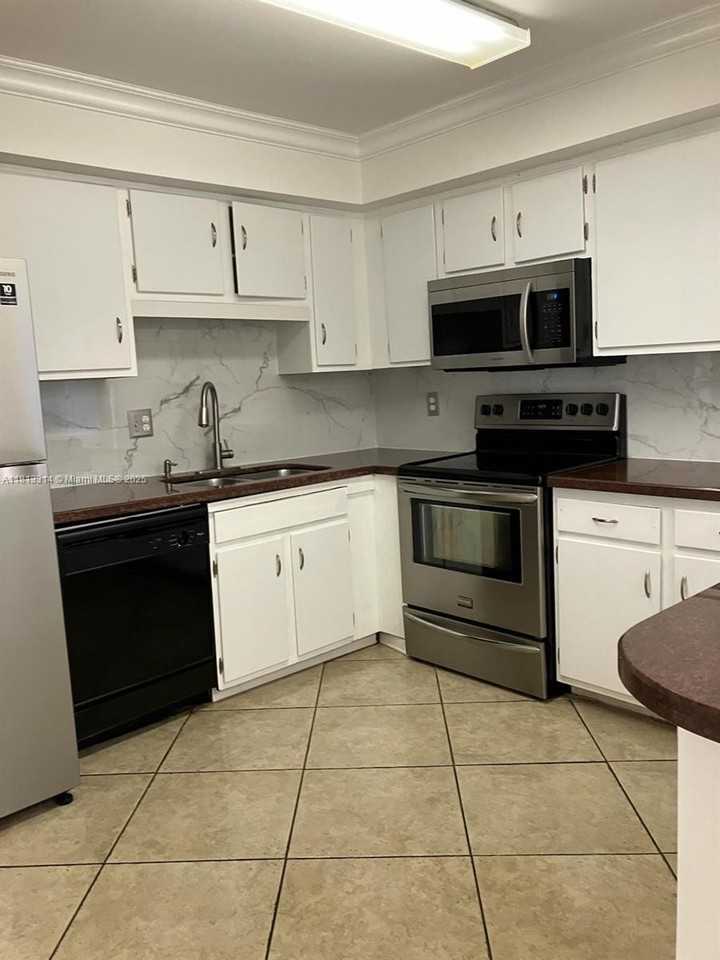 1303 Partridge Close #69 - Photo 2 of 8