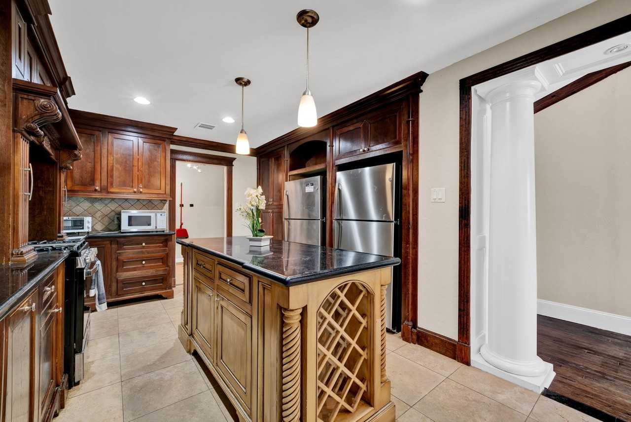 Westover St - Photo 4 of 9