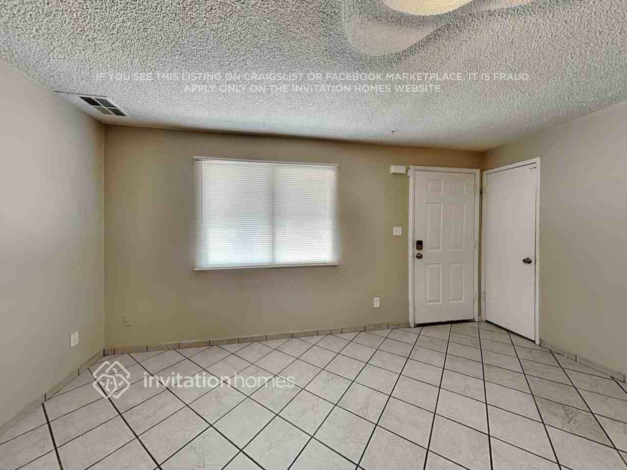 4651 N 79th Dr - Photo 3 of 18