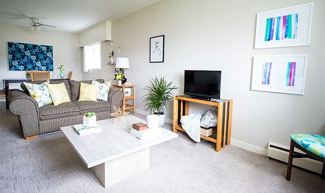 Hartley Manor Apartments - Photo 2 of 9