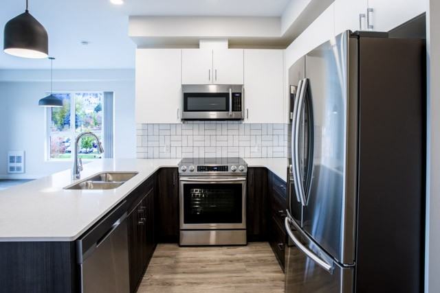 Legacy Square Apartments - Photo 2 of 19