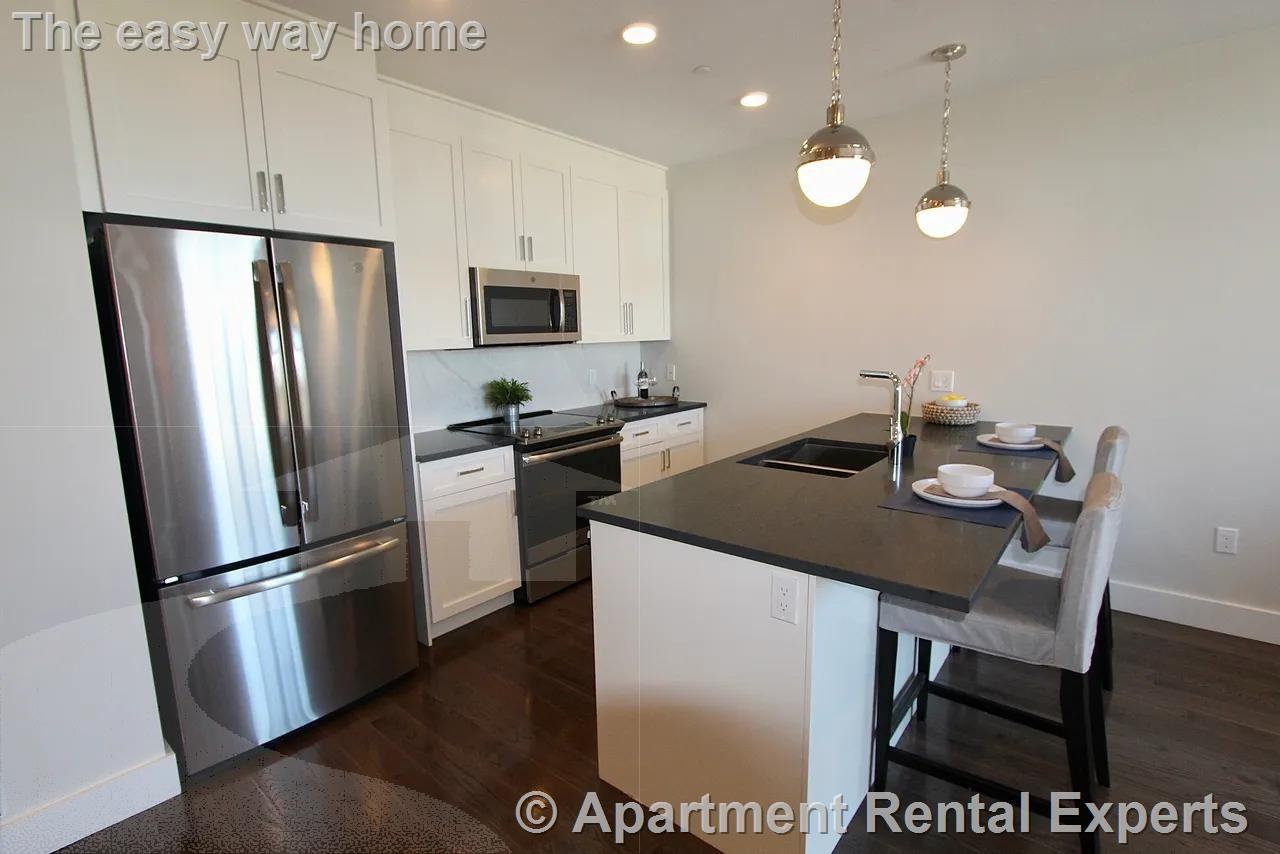 434 Mcgrath Highway #409 - Photo 2 of 6