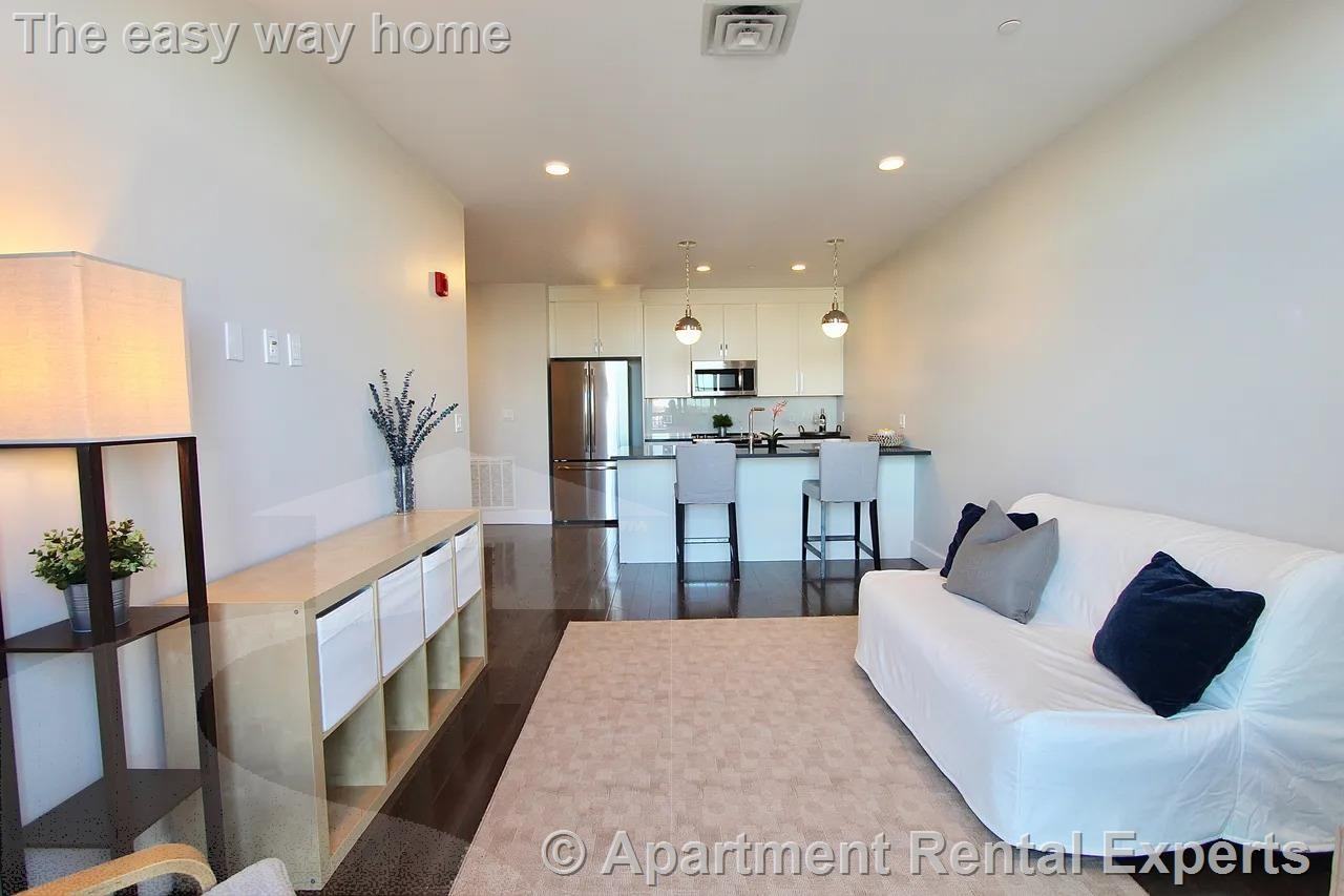 434 Mcgrath Hwy #302 - Photo 3 of 8