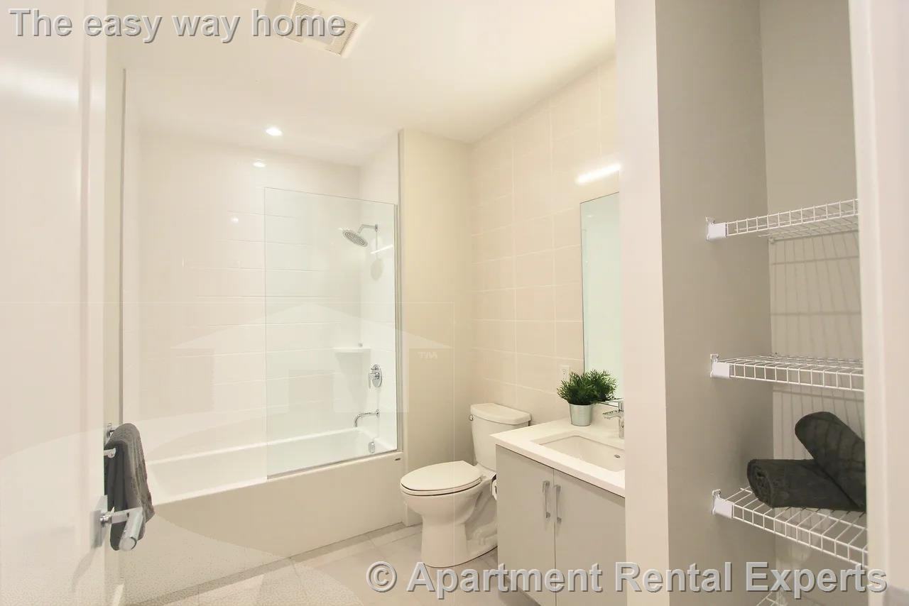 434 Mcgrath Hwy #302 - Photo 5 of 8