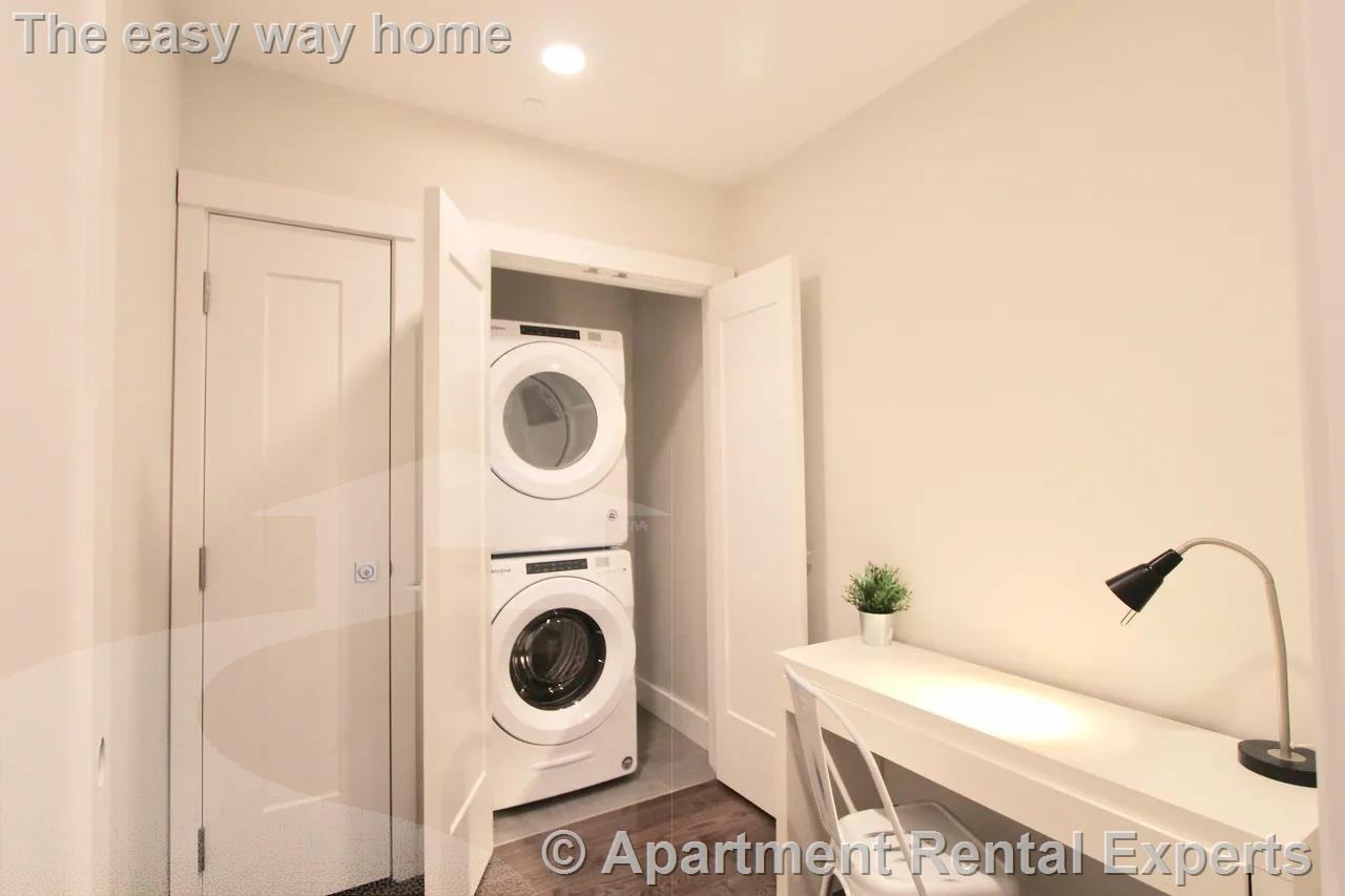 434 Mcgrath Hwy #302 - Photo 7 of 8