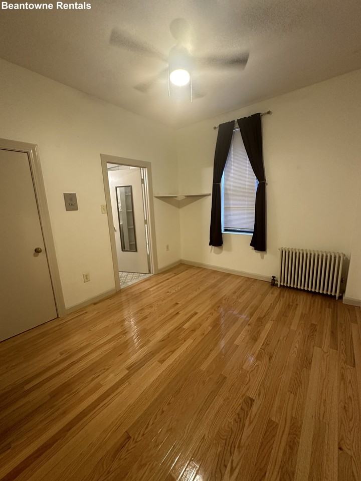 Saint Botolph St #7B - Photo 4 of 11