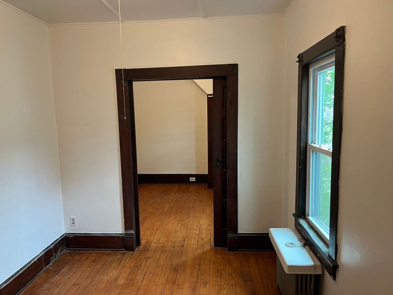22 Raymond Ave - Photo 6 of 11
