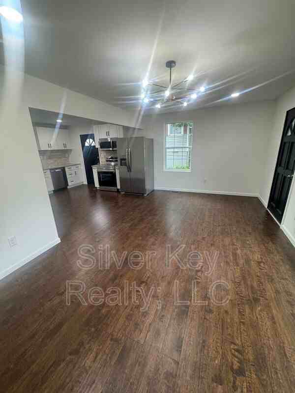 3351 Coffman Dr - Photo 3 of 22