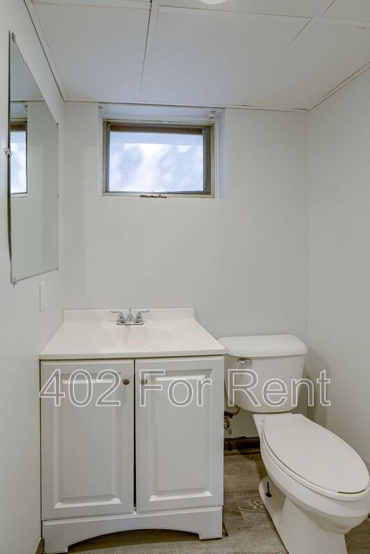 4513 Lafayette Ave - Photo 5 of 11