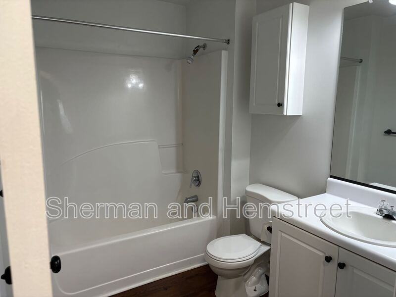 3600 London Ct #3600-101 - Photo 4 of 9