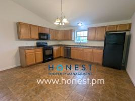 featured image of 5 Crooker St #2