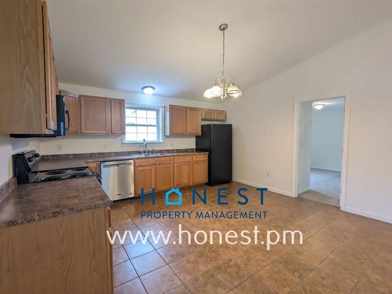5 Crooker St #2 - Photo 4 of 37