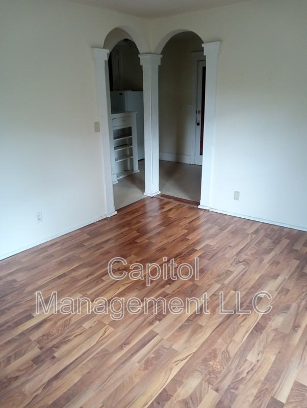 307 North Walnut Street #307 - Photo 4 of 9