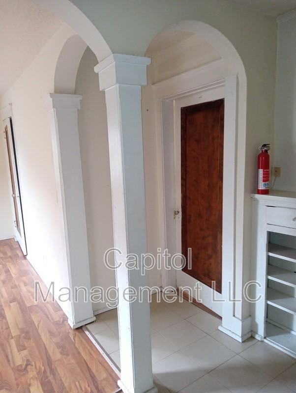 307 North Walnut Street #307 - Photo 5 of 9