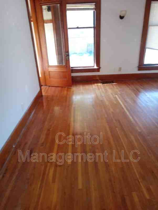 605 S Grand Ave #2 - Photo 4 of 10