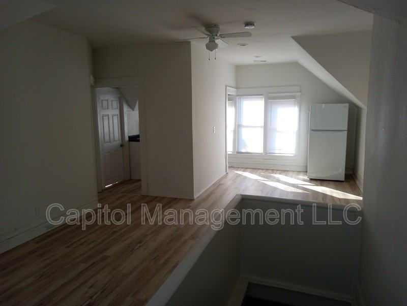 323 West Saginaw Street #3 - Photo 3 of 8