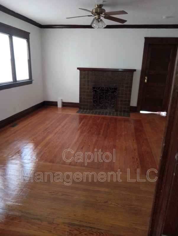 323 W Saginaw St #1 - Photo 2 of 8