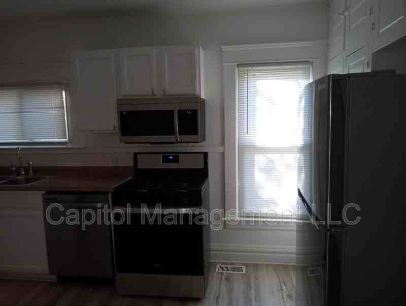 323 W Saginaw St #1 - Photo 4 of 8