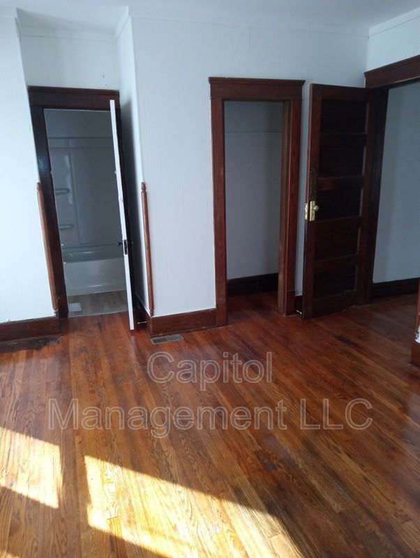 323 W Saginaw St #1 - Photo 7 of 8