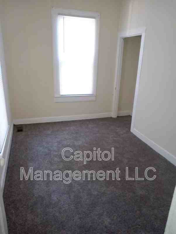 917 Seymour Avenue #2 - Photo 5 of 7