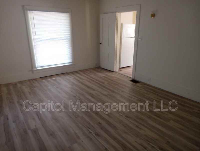 917 Seymour Avenue #2 - Photo 6 of 7