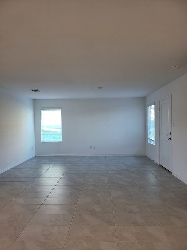 6020 Sumlin Way - Photo 3 of 16