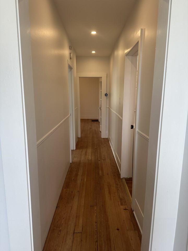 1009 Gratz St #2 - Photo 3 of 21