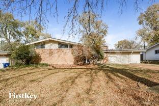 2405 Brook Dr - Photo 1 of 1