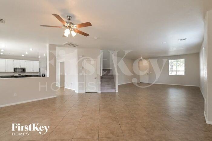 11237 Alga Ct - Photo 3 of 15