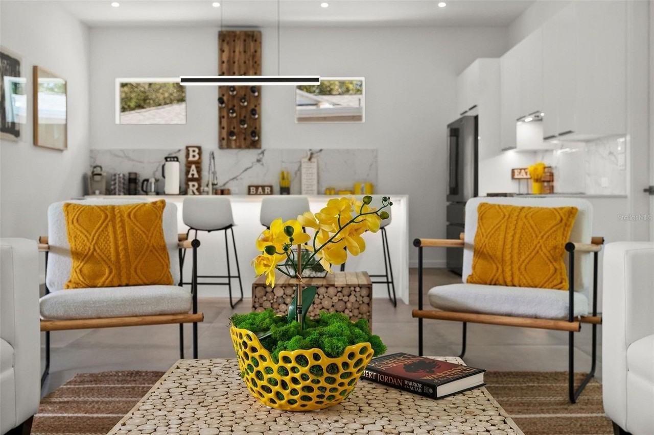 2375 Waldemere St - Photo 7 of 37