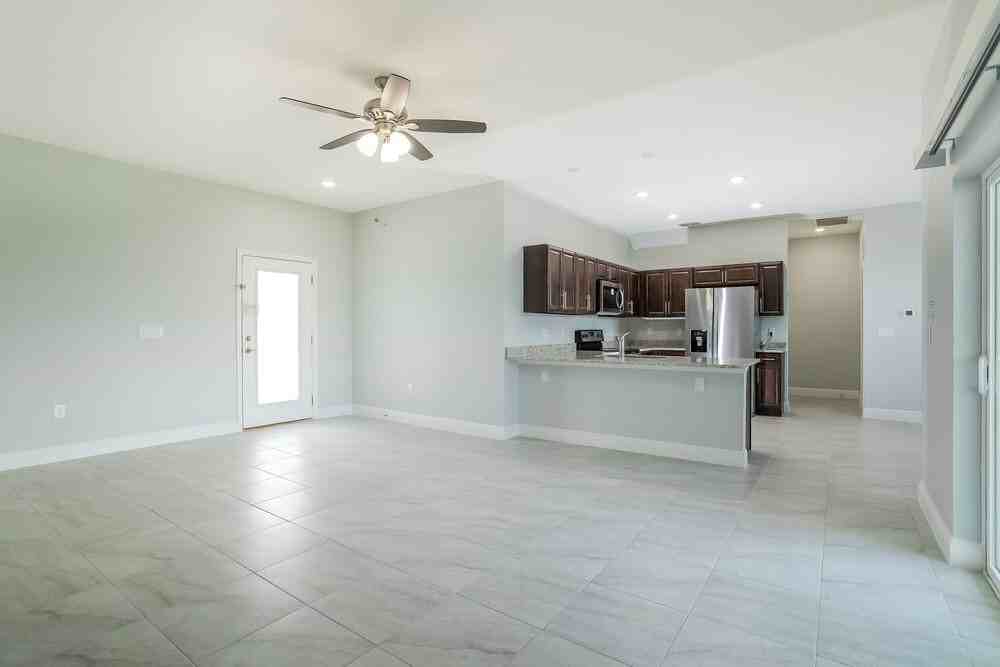 764 Leonardo Ct - Photo 4 of 16
