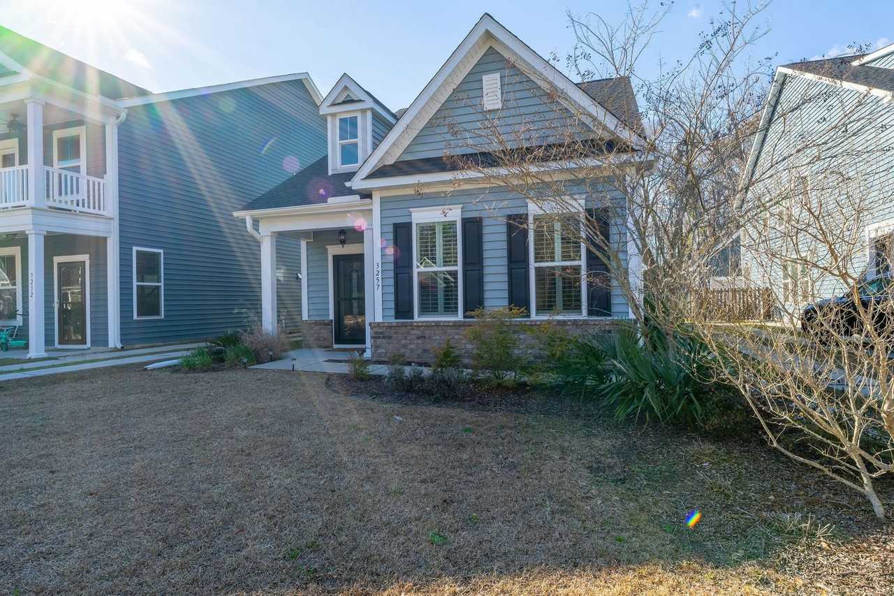 3257 Moonlight Dr - Photo 5 of 50