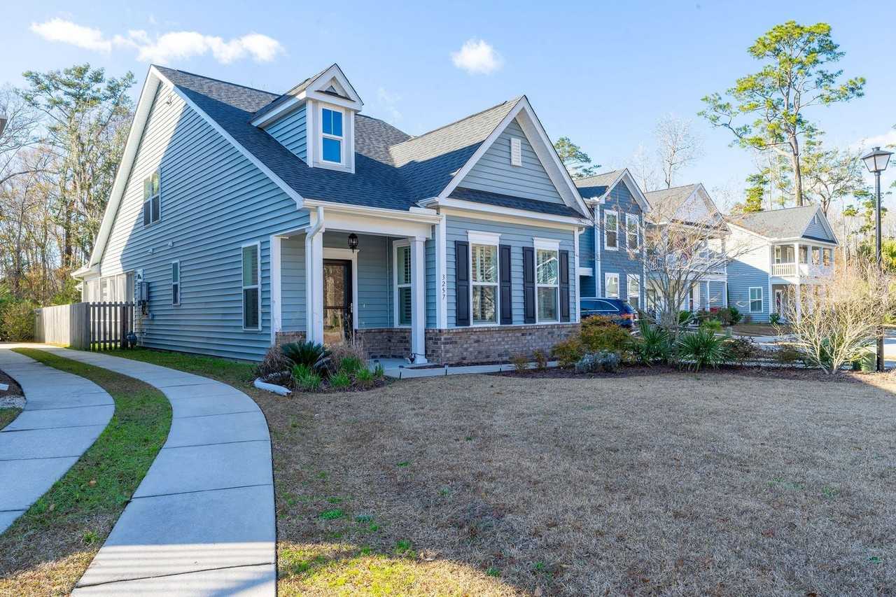 3257 Moonlight Dr - Photo 7 of 50