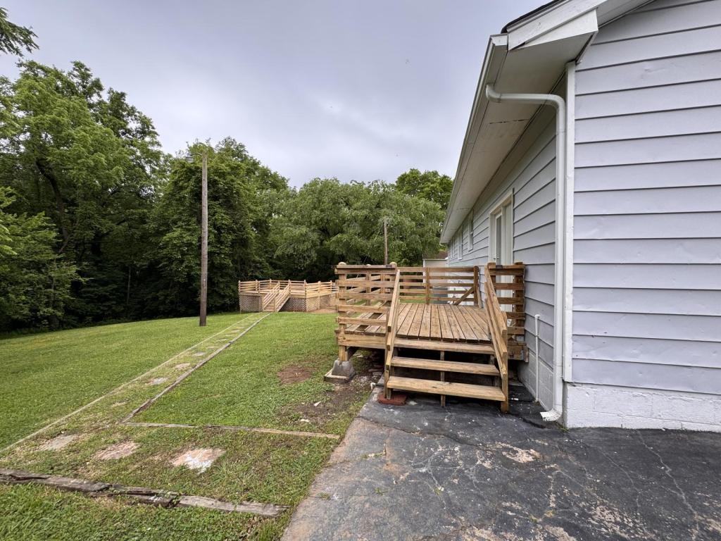 2520 Boyds Bridge Pike - Photo 3 of 14