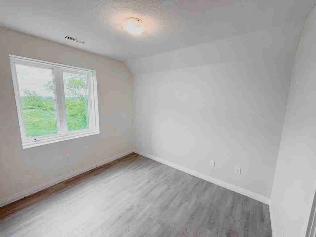 370 Fisher Mills Road - Photo 2 of 31