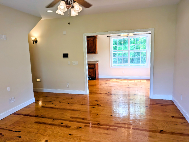 3062 Quail Ct - Photo 5 of 30