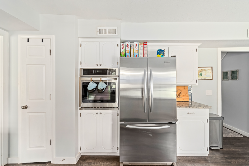 504 Victoria Dr - Photo 7 of 25