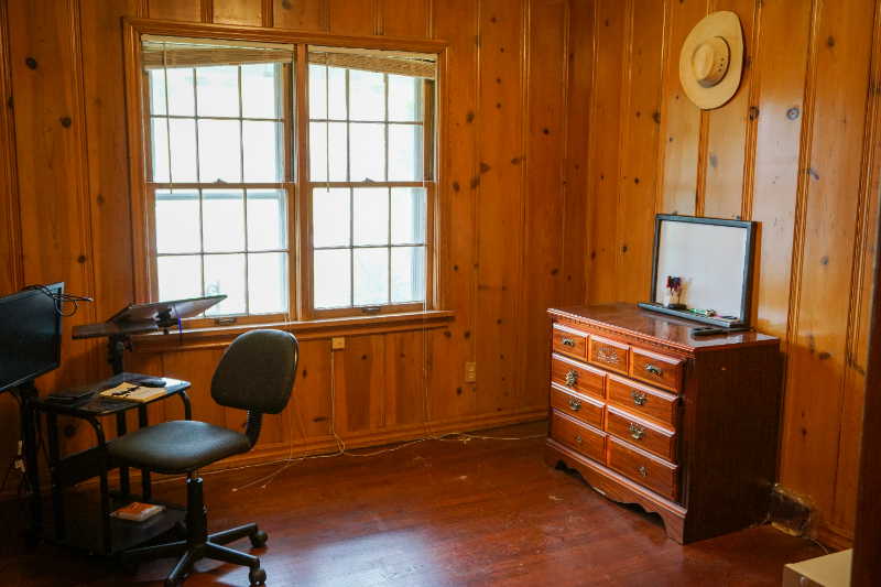 617 Nw 51st St - Photo 2 of 12