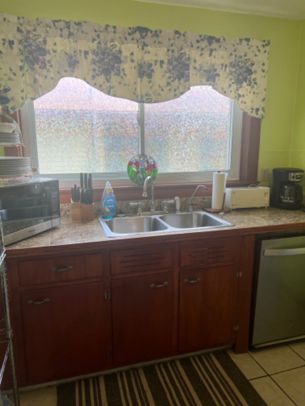 206 Kanawha Ave - Photo 3 of 13