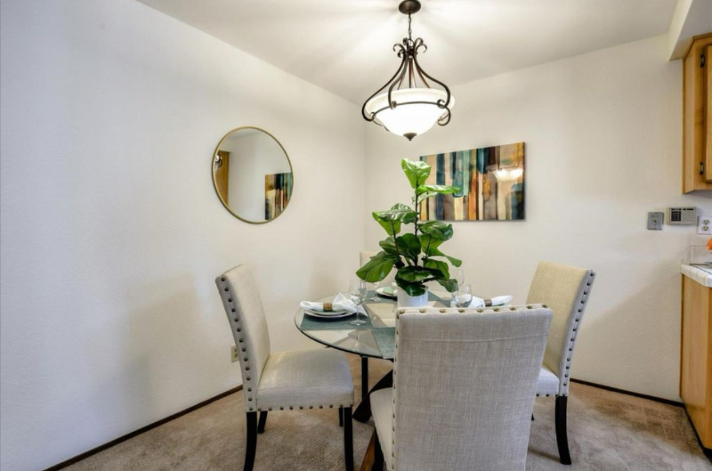 1038 Cedar Gables Dr - Photo 3 of 13