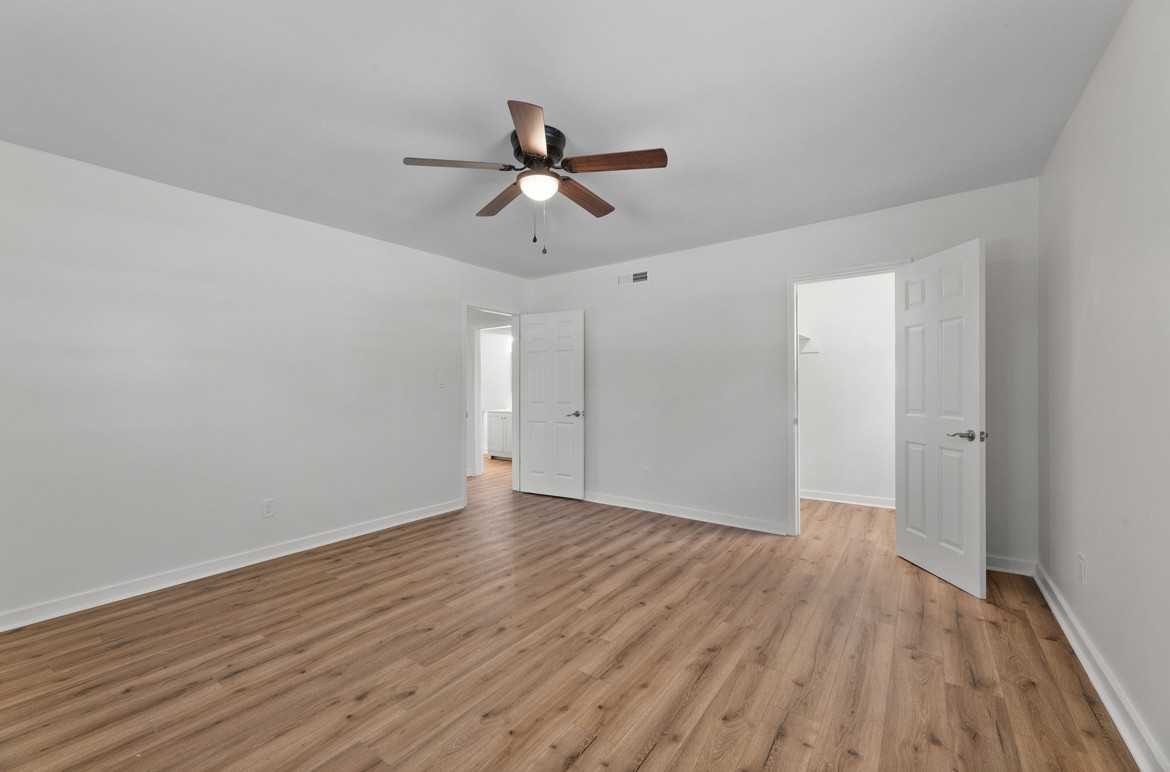 1828 Liberty St #B - Photo 6 of 11