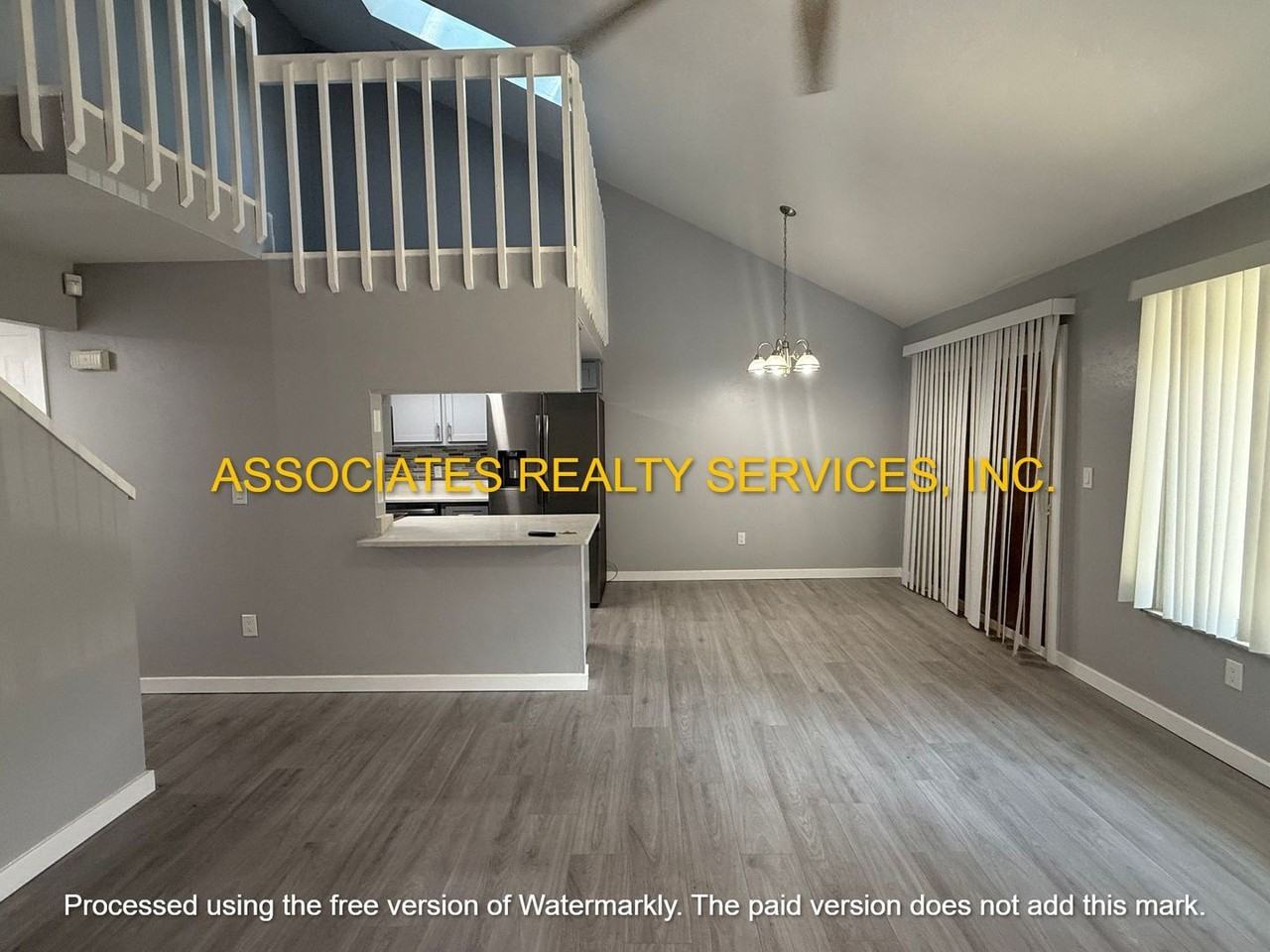 4708 Sw 67th Ter - Photo 3 of 25