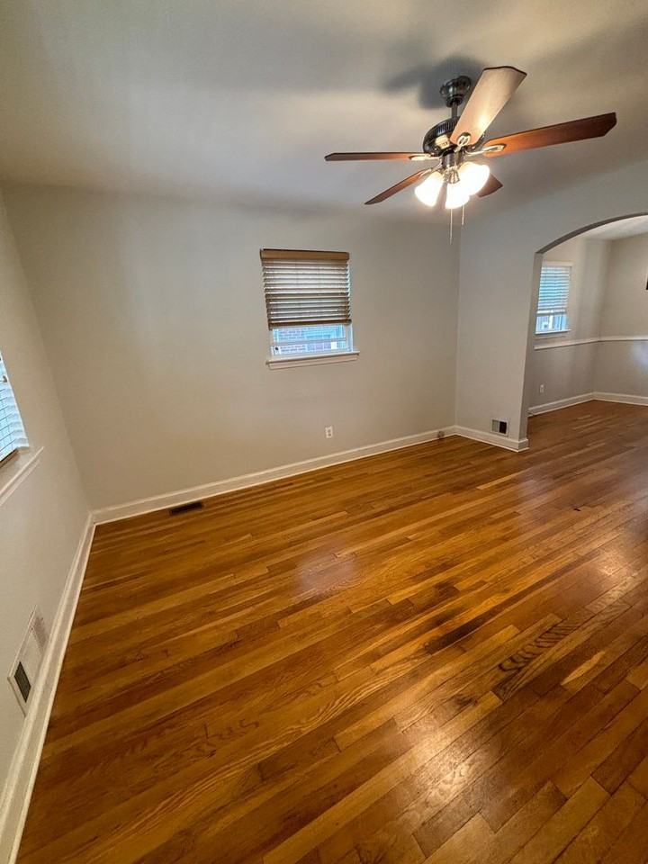 162 Wesmond Dr - Photo 3 of 21
